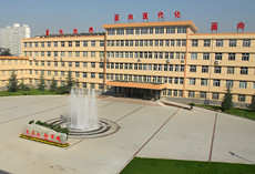 ʢ�۵�Դ�ͻ�-��е����ѧԺУ԰ʵ��